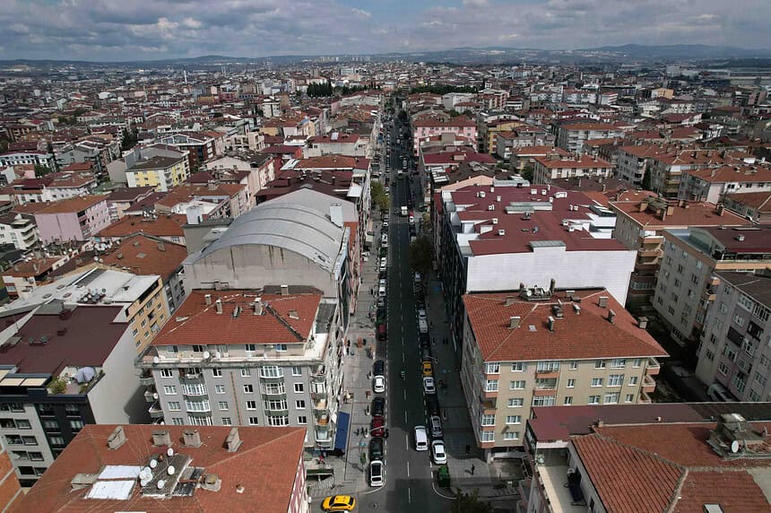 Gebze Şehit Numan Dede Caddesi Yenilendi: Kocaeli Büyükşehir'den 25 Milyonluk Yatırım!