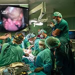 Henüz Doğmamış Bebeklere Anne Karnında Müdahale Edildi: Spina Bifida Riski Sıfırlanıyor!