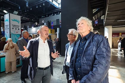 Başkan Tahir Büyükakın'dan Kocaeli Kitap Fuarı Açıklaması: "İlgi Her Yıl Artarak Devam Ediyor"