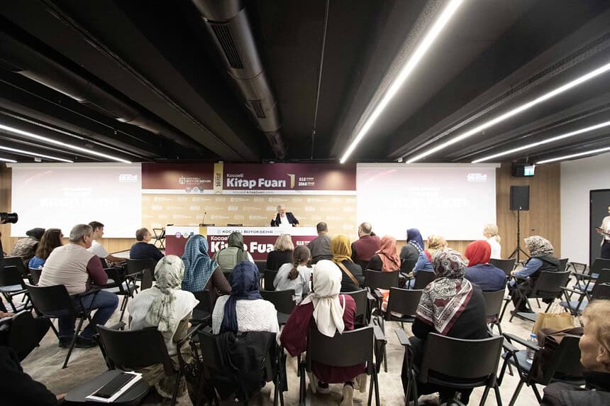 16. Kocaeli Kitap Fuarı’nda Hayatı Anlamlandıran Söyleşiler: Selim Sırrı Paşa Salonu'nda Yoğun İlgi!