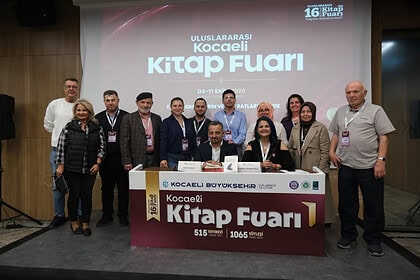 16. Uluslararası Kocaeli Kitap Fuarı'nda Düşündüren Söyleşiler Ve Imza Günleri Sürüyor!