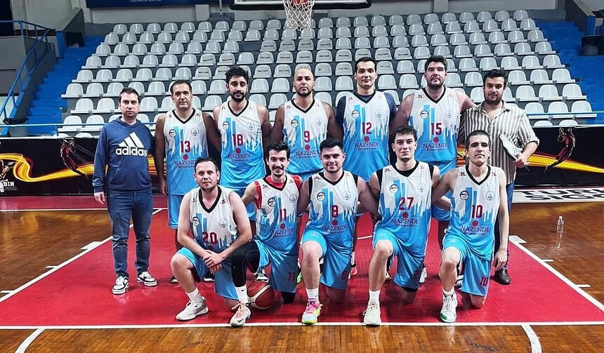 İzmit'te Nefes Kesen Parke Mücadelesi: Körfez Gençlerbirliği Sakatlıklara Rağmen Kazandı!