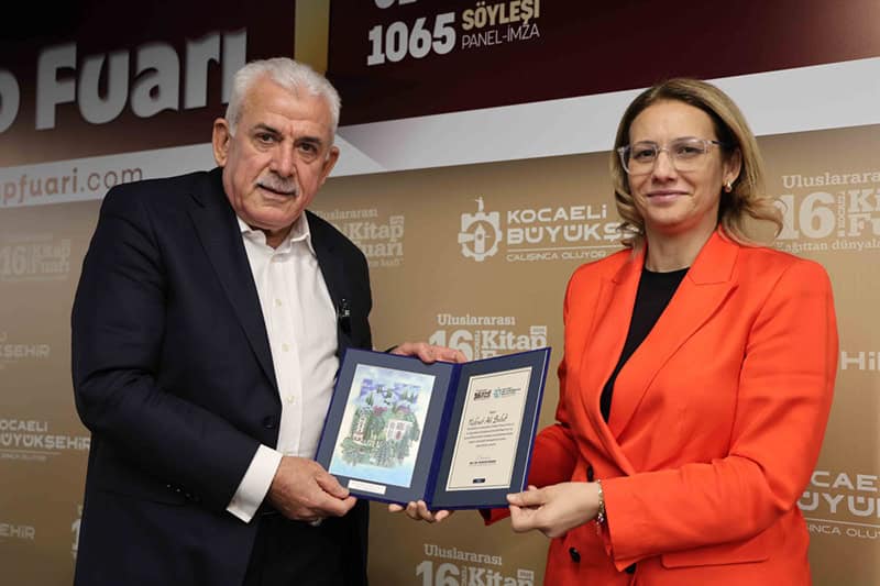 Yazar Mehmet Ali Bulut Kocaeli Kitap Fuarı’nda Konuştu: İsrail En Fazla 3 Sene İçinde Yalnızlaşacak!