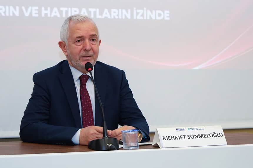 Mehmet Sönmezoğlu Kocaeli Kitap Fuarı'nda "Kur’an ve Sünnette Ailenin Önemi" Söyleşisine Katıldı!