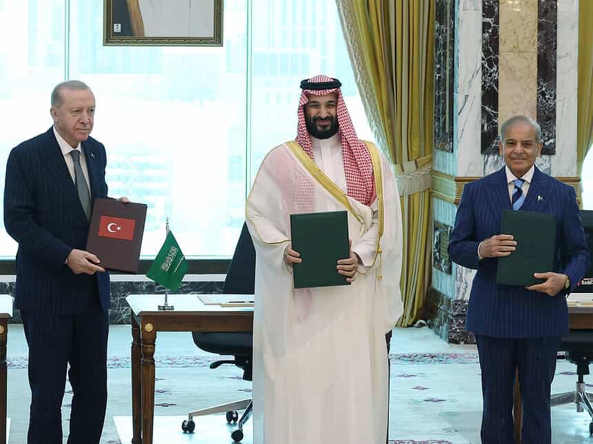 Mekke İttifakı Anlaşması TBMM'ye Sunuldu! Maddeleri Neler ve Türkiye'yi Nasıl Etkileyecek?