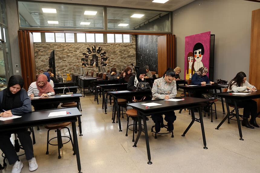 Kocaeli Moda Akademisi Yeni Dönem Öğrencilerini Seçiyor: 717 Aday Sınavlarda Ter Döktü!