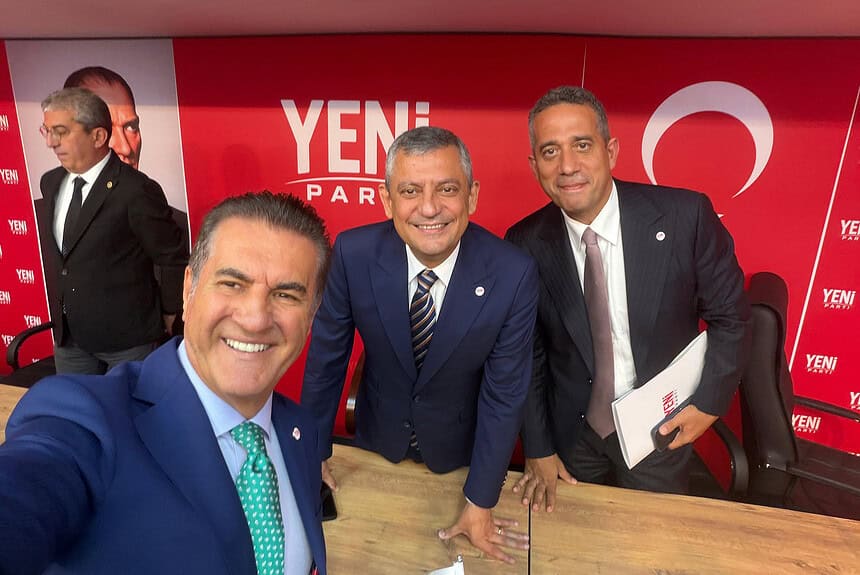 Özgür Özel'den, Mustafa Sarıgül Açıklaması: "Partimizle Bir Bağı Yok!"