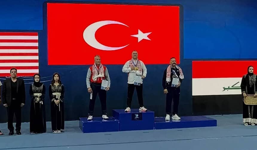 Ürdün'de Dünya Şampiyonluğu: Başiskele'nin Gururu Minderde Zirvede!