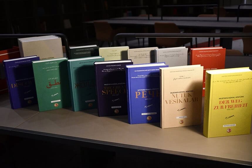 Atatürk’ün Eseri Nutuk Dünyaya Açılıyor: Kazakça Ve Türkmence Dahil 8 Dile Çevrildi!