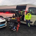 Kocaeli’de Okul Çevrelerinde Sıkı Denetim: Jandarma Yüzlerce Noktayı Kontrol Etti!