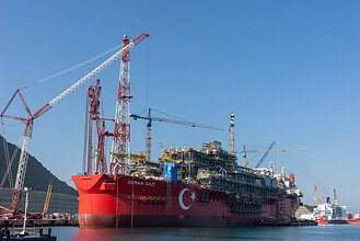 Türkiye’nin İlk Yüzer Üretim Platformu Osman Gazi Görev Yerine Uğurlanıyor: Üretim İki Katına Çıkacak!