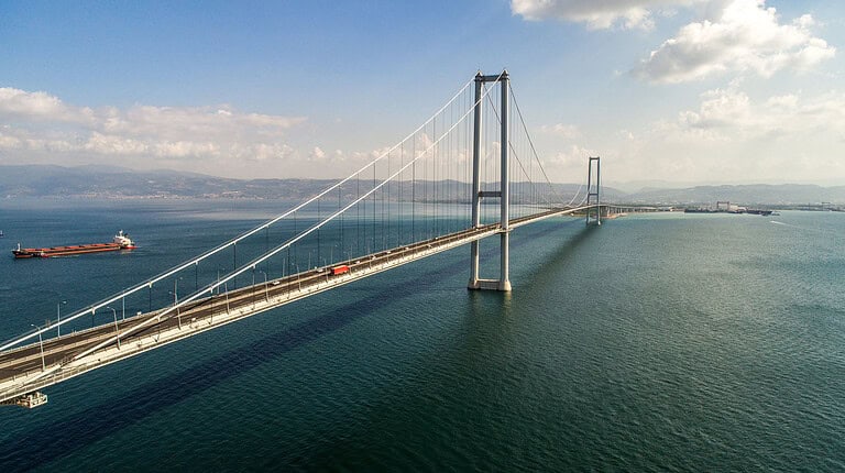 29 Ekim Perşembe Günü Osmangazi Köprüsü Trafiğe Kapatılıyor!