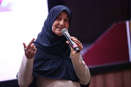 Saliha Erdim “İnsanın En Önemli Görevi Kendisini Onarmasıdır”