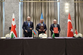 Şuşa’da Üçlü Savunma Zirvesi: Türkiye, Azerbaycan Ve Gürcistan’dan Stratejik İş Birliği Mesajı!