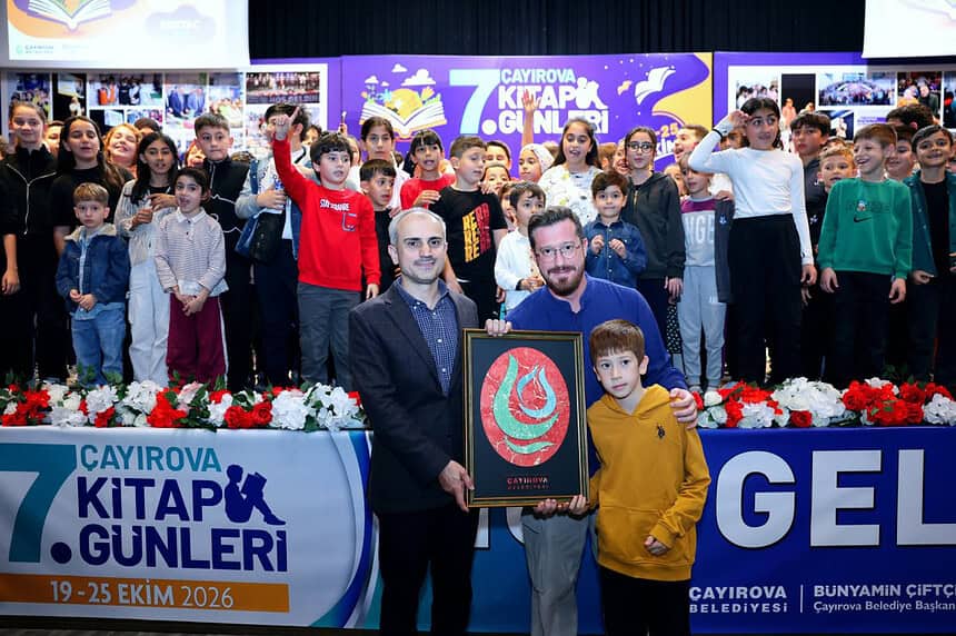 Çayırova 7. Kitap Günleri'nde Sertaç Güngör Söyleşisi: Miniklerden Sertaç Abi’ye Yoğun İlgi!