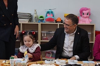 Başkan Sertif Gökçe Okulları Tek Tek Geziyor: Derince'de Eğitime Ve Öğrencilere Tam Destek