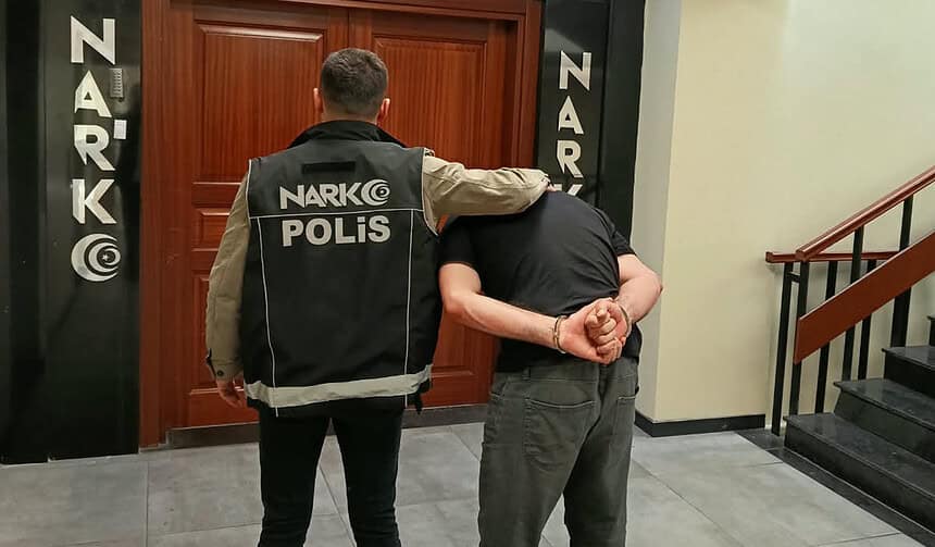 Kocaeli'de Uzun Süredir Aranan Şüpheliye Narkotik Darbesi!