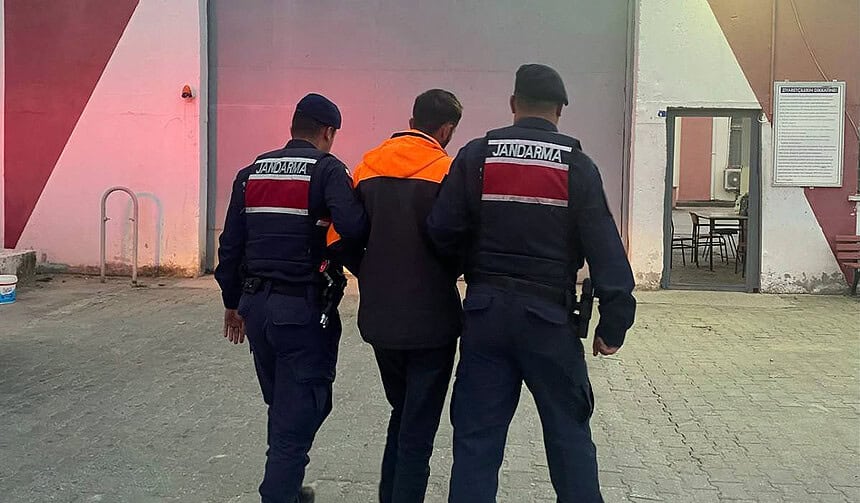 Kandıra’da Uyuşturucu Operasyonu: 10 Yıl Hapis Cezası Bulunan Şahıs Yakalandı!