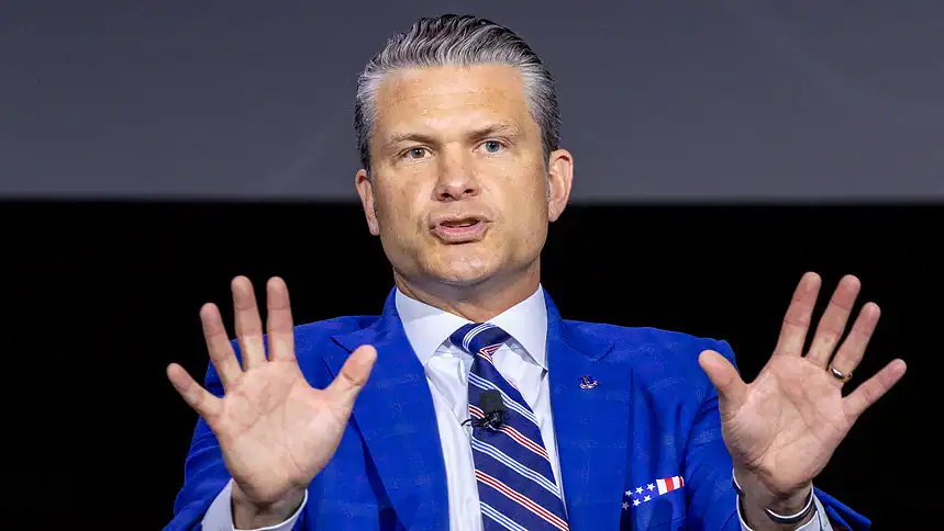 ABD Savunma Bakanı Hegseth'in Konuşmasını 6 Savaş Karşıtı Kesti: "Savaş Suçlusu, Nazisin"