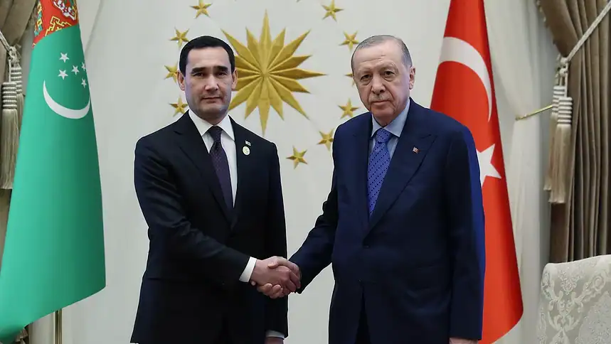 Ankara'daki Türk Devletleri Teşkilatı Zirvesinde Erdoğan ve Berdimuhammedov Baş Başa Görüştü