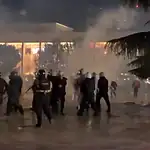 Arnavutluk'ta 8. Gün: Öğrenciler Rama'nın "Diyalog" Sandalyelerini Devirdi
