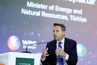 Bakan Bayraktar Riyad'da Uyardı: "Enerji Güvenliği Bir Numaralı Öncelik"
