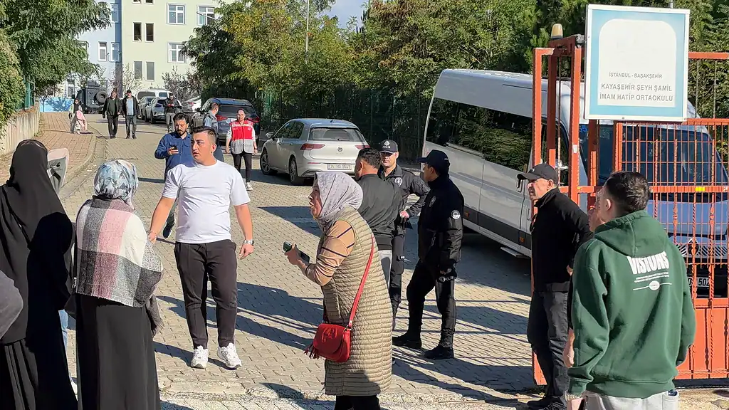 Başakşehir'de Okulda Kavga Çıktı: 5 Öğrenci Yaralandı