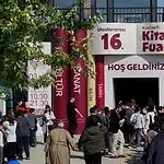 Dünyanın Renkleri Kocaeli Kitap Fuarı’nda