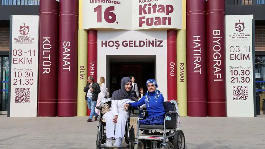 “Engelsiz Taksi” ile Kitap Fuarı’na Kolay Ulaşım