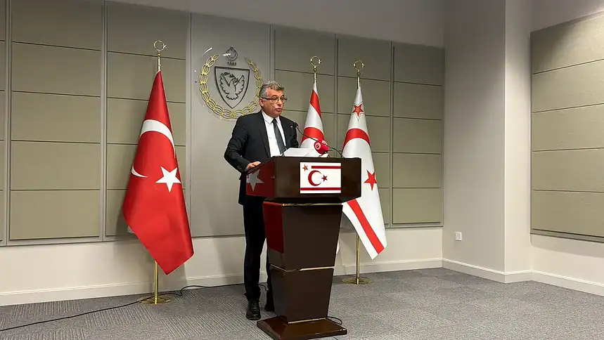 Erhürman Rum Lidere Çağrı Yaptı: "Dönüşümlü Başkanlığı Şartsız Kabul Etsin, Hemen Gelirim"