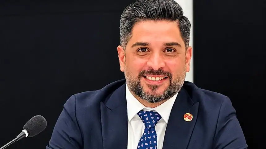 Eyüpsultan'da 4. Turda Karar: Cafer Parlak 19 Oyla Başkanvekili Oldu
