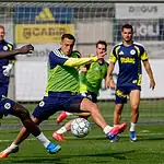 Fenerbahçe, Aston Villa Deplasmanı İçin Hazırlıklarını Sürdürdü