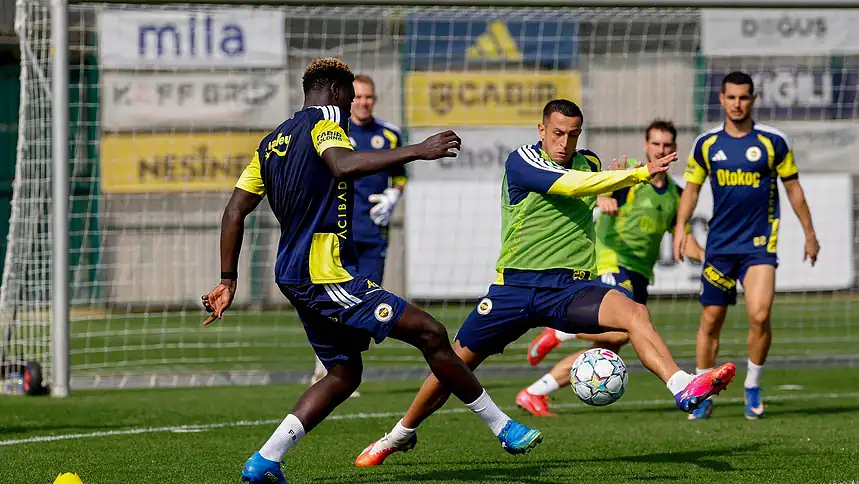 Fenerbahçe, Aston Villa Deplasmanı İçin Hazırlıklarını Sürdürdü