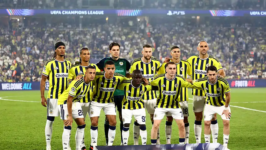 Fenerbahçe Devler Ligi'nde İlk Galibiyet İçin Slavia Prag'ı Ağırlıyor