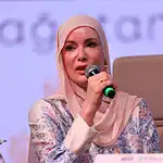 Gamze Özçelik Kocaeli Kitap Fuarı'nda İyilik Yolculuğunu Anlattı
