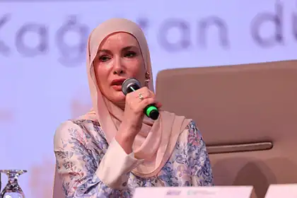 Gamze Özçelik Kocaeli Kitap Fuarı'nda İyilik Yolculuğunu Anlattı
