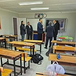 Yıkım Kararı Verilen Okulda Eğitime Engel Yok: Gölcük'te Çözüm Prefabrik Derslik Oldu!