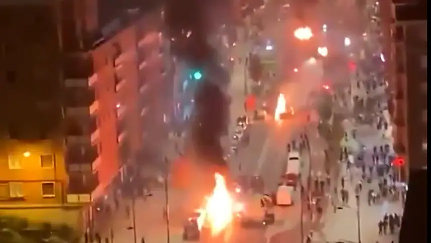 İspanya'daki Tren Kazası Sonrası Madrid'de İstifa Protestoları