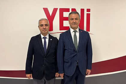 YENİ Parti İzmit'te Aydın Merih Kuruçelik Yeniden İlçe Başkanı Seçildi!