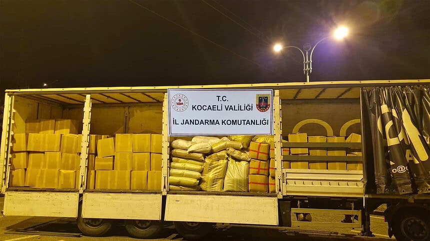 Kocaeli’de Kaçakçılık Operasyonu: Araçta 7 Milyon TL Değerinde Kıyılmış Tütün Ele Geçirildi!