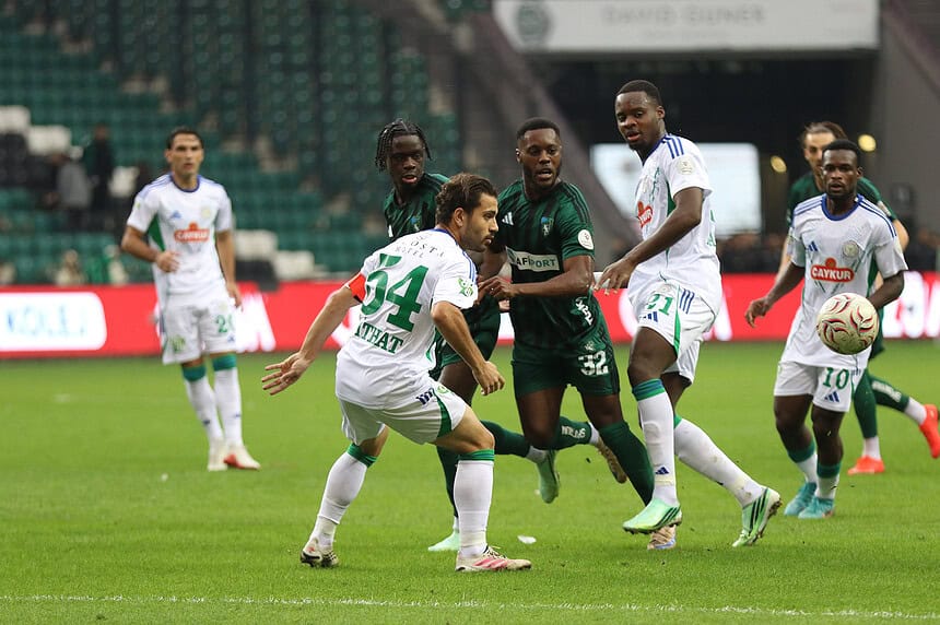 Trendyol Süper Lig: Kocaelispor: 0 - Çaykur Rizespor: 0 (İlk yarı)