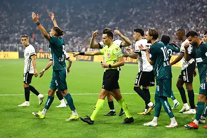 Kocaelispor Beşiktaş Önünde İlk Yarıyı 2-1 Geride Kapattı