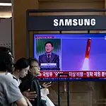 Kuzey Kore 900 Kilometre Menzilli Balistik Füzeleri Japon Denizi'ne Fırlattı