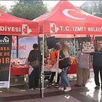 İzmit Belediye Meydanı'nda Anlamlı Buluşma: Lösemili Çocuklar İçin Bağış Stantları Kuruluyor!