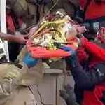 Maltepe'de Çöken Binanın Enkazından Bir Çocuk Kurtarıldı