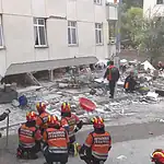 Maltepe'de Ekipler Çöken Binada Dinleme Yapıyor: Enkazda Sessizlik Anı