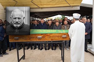 Kocaeli Başiskele’de Sel Sularına Kapılan Eski Muhtar Mustafa Gedikli Son Yolculuğuna Uğurlandı!