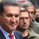 Mustafa Sarıgül YENİ Parti'den İstifa Ettiğini Açıkladı