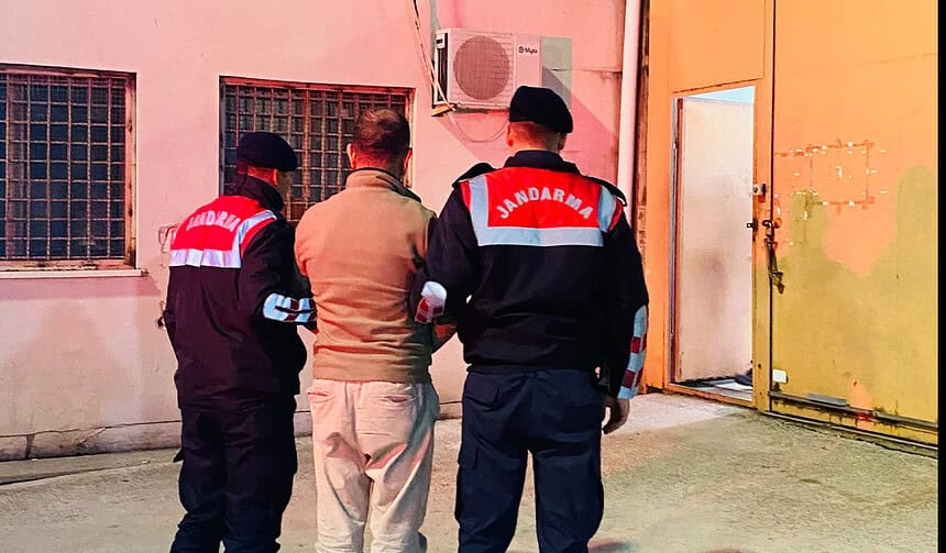 Uyuşturucu Ticaretinden 12 Yıl Hapis Cezası Bulunan Firari Gebze’de JASAT Engeline Takıldı!