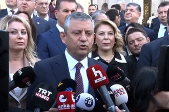YENİ Parti Genel Başkanı Özgür Özel'den Mersin Operasyonu Ve Fon Krizine Sert Tepki